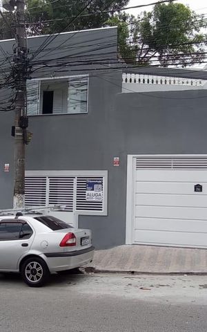Casa para alugar com 120m², 2 quartos e 1 vagaFachada