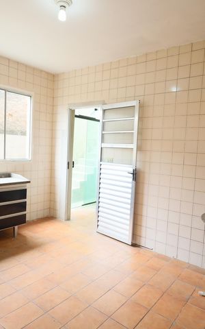 Casa para alugar com 158m², 4 quartos e 2 vagasCozinha