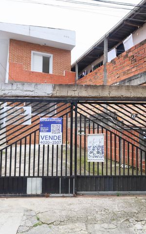 Casa para alugar com 158m², 4 quartos e 2 vagasFachada