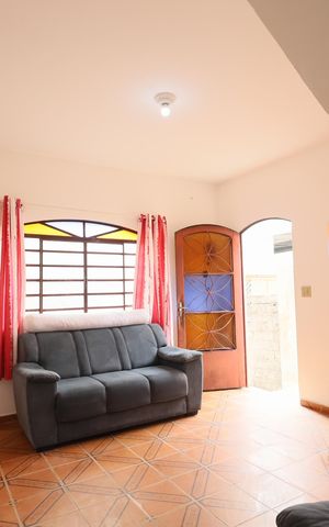 Casa para alugar com 158m², 4 quartos e 2 vagasSala