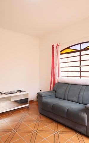 Casa para alugar com 158m², 4 quartos e 2 vagasSala