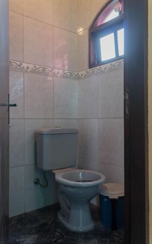 Casa à venda com 303m², 3 quartos e 2 vagas Casa à venda com 303m², 3 quartos e 2 vagasÁrea comum