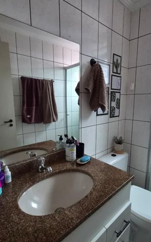 Apartamento à venda com 54m², 2 quartos e 1 vaga Apartamento à venda com 54m², 2 quartos e 1 vagaBanheiro