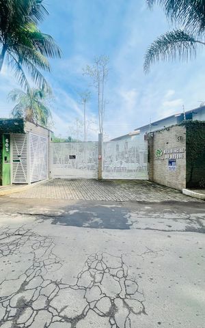 Casa de condomínio para alugar com 110m², 3 quartos e 2 vagas Casa de condomínio para alugar com 110m², 3 quartos e 2 vagasFachada com placa