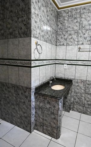 Casa à venda com 330m², 3 quartos e 4 vagas