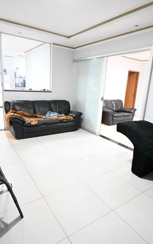 Casa à venda com 330m², 3 quartos e 4 vagas