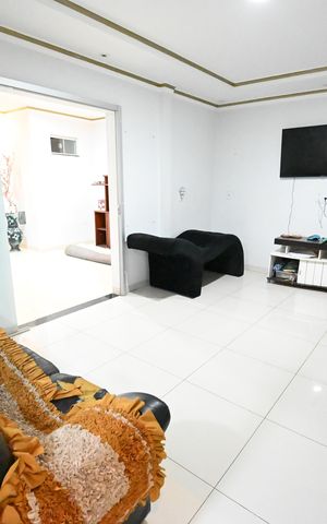 Casa à venda com 330m², 3 quartos e 4 vagas