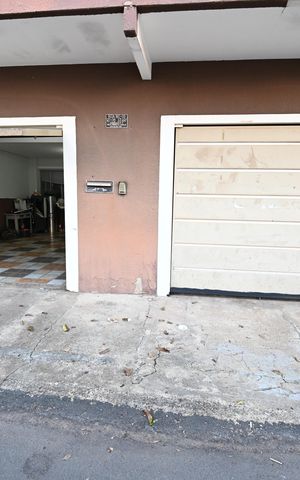 Casa à venda com 330m², 3 quartos e 4 vagas