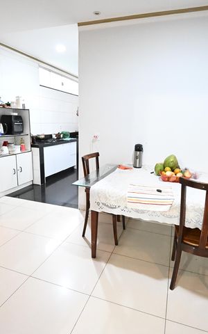 Casa à venda com 330m², 3 quartos e 4 vagas
