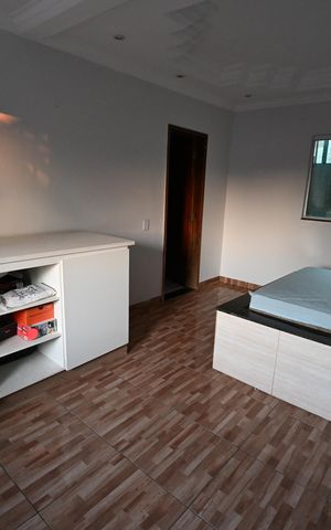 Casa à venda com 330m², 3 quartos e 4 vagas