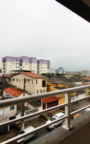 Apartamento à venda com 42m², 2 quartos e 1 vaga Apartamento à venda com 42m², 2 quartos e 1 vagaVaranda