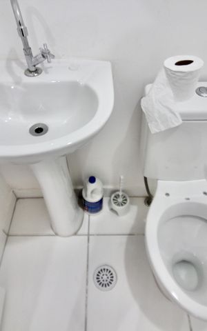 Apartamento à venda com 42m², 2 quartos e 1 vaga Apartamento à venda com 42m², 2 quartos e 1 vagaBanheiro 1