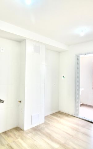 Apartamento à venda com 42m², 2 quartos e 1 vaga Apartamento à venda com 42m², 2 quartos e 1 vagaSala/Cozinha