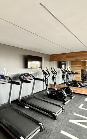 Apartamento à venda com 42m², 2 quartos e 1 vaga Apartamento à venda com 42m², 2 quartos e 1 vagaÁrea comum - Academia
