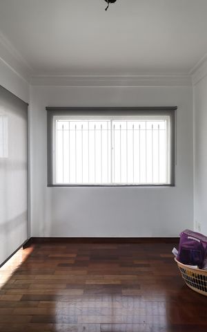 Casa para alugar com 250m², 4 quartos e 2 vagas Casa para alugar com 250m², 4 quartos e 2 vagasSala de tv