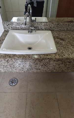 Casa para alugar com 250m², 4 quartos e 2 vagas Casa para alugar com 250m², 4 quartos e 2 vagasBanheiro da Suíte