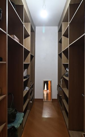 Casa para alugar com 250m², 4 quartos e 2 vagas Casa para alugar com 250m², 4 quartos e 2 vagasCloset suite