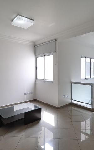 Casa para alugar com 250m², 4 quartos e 2 vagas Casa para alugar com 250m², 4 quartos e 2 vagasSala