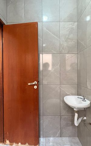 Casa para alugar com 250m², 4 quartos e 2 vagas Casa para alugar com 250m², 4 quartos e 2 vagasBanheiro de serviço