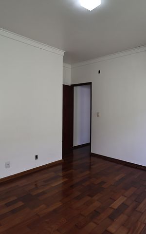 Casa para alugar com 250m², 4 quartos e 2 vagas Casa para alugar com 250m², 4 quartos e 2 vagasQuarto 2