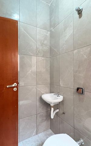 Casa para alugar com 250m², 4 quartos e 2 vagas Casa para alugar com 250m², 4 quartos e 2 vagasBanheiro de serviço