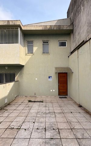 Casa para alugar com 250m², 4 quartos e 2 vagas Casa para alugar com 250m², 4 quartos e 2 vagasFachada + plaquinha YGVO-1874