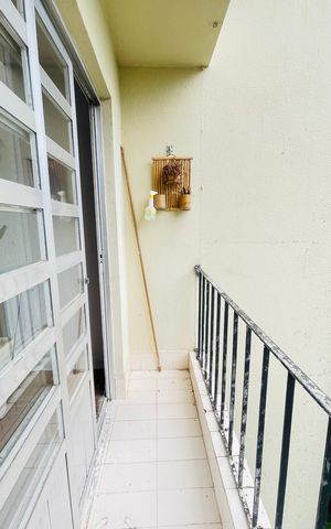 Apartamento para alugar com 70m², 3 quartos e 1 vaga Apartamento para alugar com 70m², 3 quartos e 1 vagaVaranda