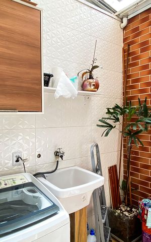 Casa de condomínio à venda com 60m², 2 quartos e 2 vagas Casa de condomínio à venda com 60m², 2 quartos e 2 vagasÁrea de Serviço