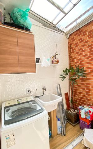 Casa de condomínio à venda com 60m², 2 quartos e 2 vagas Casa de condomínio à venda com 60m², 2 quartos e 2 vagasÁrea de Serviço