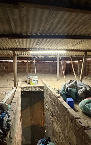 Casa à venda com 48m², 1 quarto e sem vaga