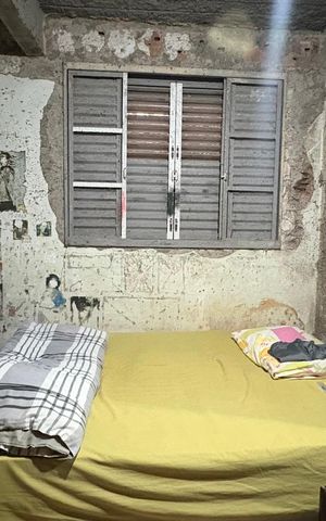 Casa à venda com 48m², 1 quarto e sem vaga