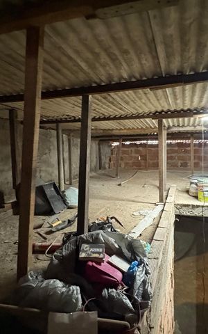 Casa à venda com 48m², 1 quarto e sem vaga