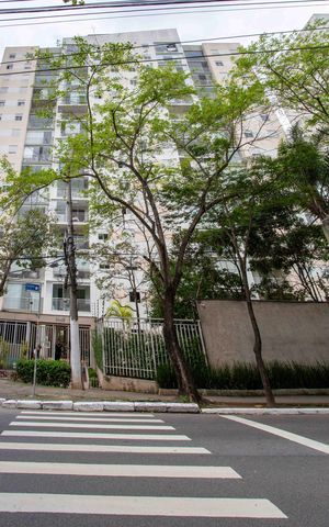Apartamento para alugar com 63m², 2 quartos e 1 vagaFachado do condomínio