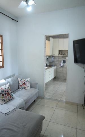 Casa à venda com 239m², 4 quartos e 3 vagasSala 2
