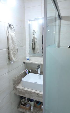 Casa à venda com 239m², 4 quartos e 3 vagasBanheiro