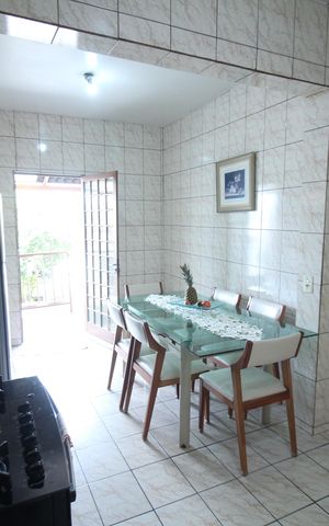Casa à venda com 239m², 4 quartos e 3 vagasCozinha