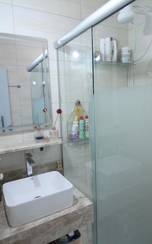 Casa à venda com 239m², 4 quartos e 3 vagasBanheiro