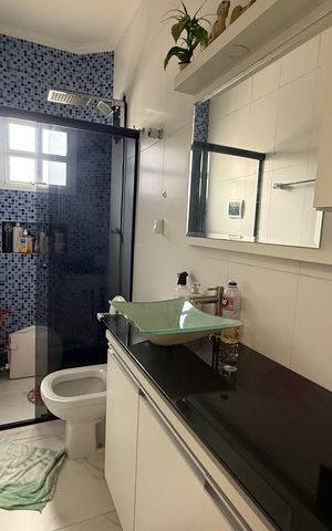 Casa de condomínio para alugar com 100m², 2 quartos e 2 vagas Casa de condomínio para alugar com 100m², 2 quartos e 2 vagasBanheiro