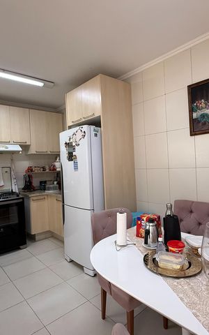 Casa para alugar com 150m², 4 quartos e 2 vagas Casa para alugar com 150m², 4 quartos e 2 vagasCozinha