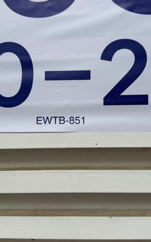Casa para alugar com 150m², 4 quartos e 2 vagas Casa para alugar com 150m², 4 quartos e 2 vagasPlaca instalada em 18/10/2026 código EWTB-851