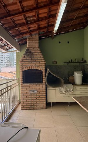 Casa para alugar com 150m², 4 quartos e 2 vagas Casa para alugar com 150m², 4 quartos e 2 vagasQuintal