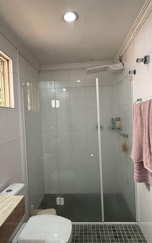 Casa para alugar com 150m², 4 quartos e 2 vagas Casa para alugar com 150m², 4 quartos e 2 vagasBanheiro
