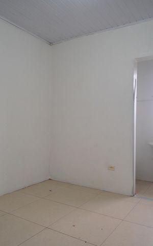 Casa para alugar com 80m², 2 quartos e sem vagaSuíte