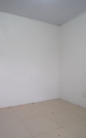 Casa para alugar com 80m², 2 quartos e sem vagaSuíte