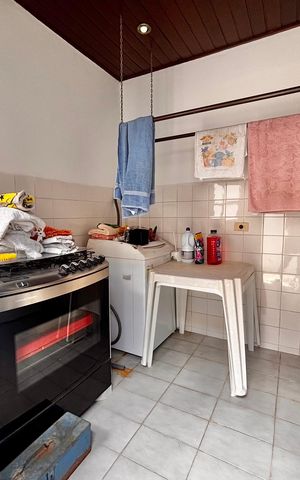 Casa de condomínio à venda com 597m², 5 quartos e 2 vagas Casa de condomínio à venda com 597m², 5 quartos e 2 vagasLavanderia