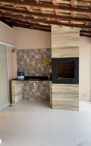 Apartamento à venda com 130m², 3 quartos e 1 vaga Apartamento à venda com 130m², 3 quartos e 1 vagaVaranda