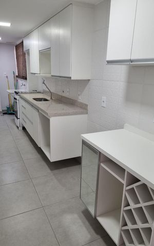 Apartamento à venda com 130m², 3 quartos e 1 vaga Apartamento à venda com 130m², 3 quartos e 1 vagaCozinha