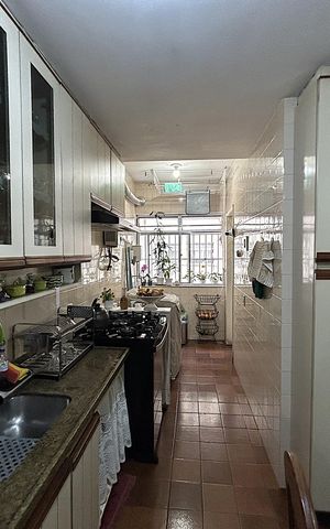 Apartamento à venda com 130m², 3 quartos e 2 vagasCozinha