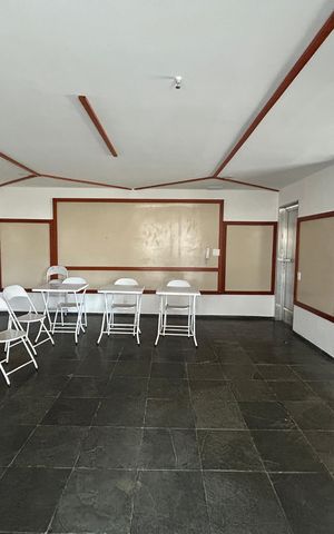 Apartamento à venda com 130m², 3 quartos e 2 vagasÁrea comum - Salão de festas