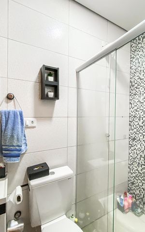 Casa para alugar com 226m², 3 quartos e 1 vaga Casa para alugar com 226m², 3 quartos e 1 vagaBanheiro da Suíte 1